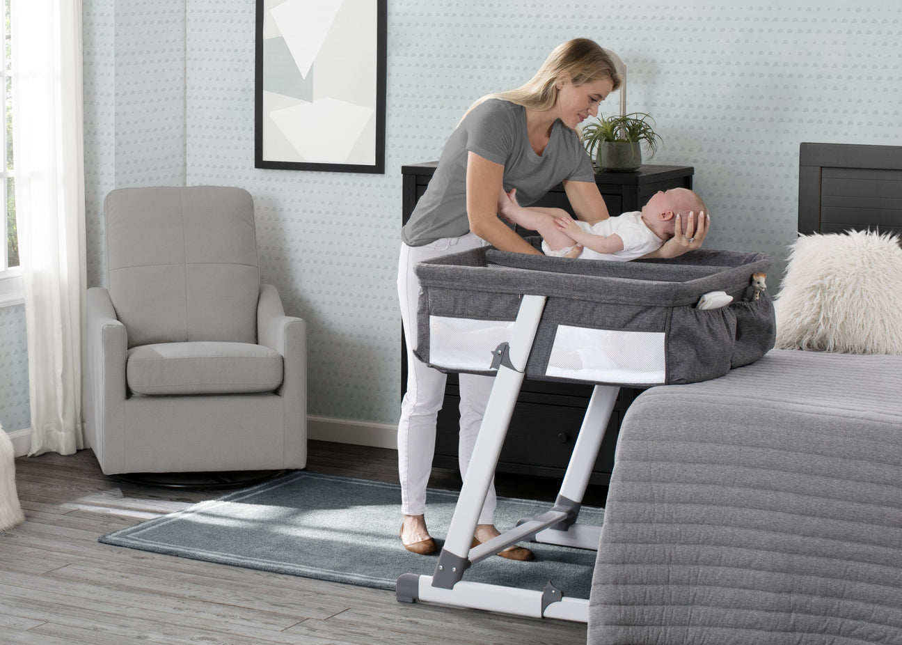 Simmons Kids
By The Bed Twin City Sleeper Bassinet